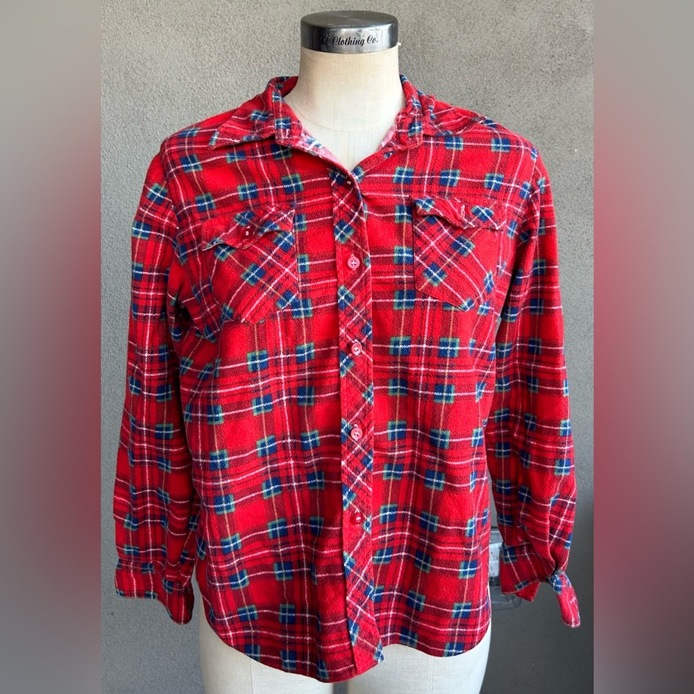 Vintage Women’s Red Plaid Flannel Shirt - Size M Retro Long Sleeve Checkered Top